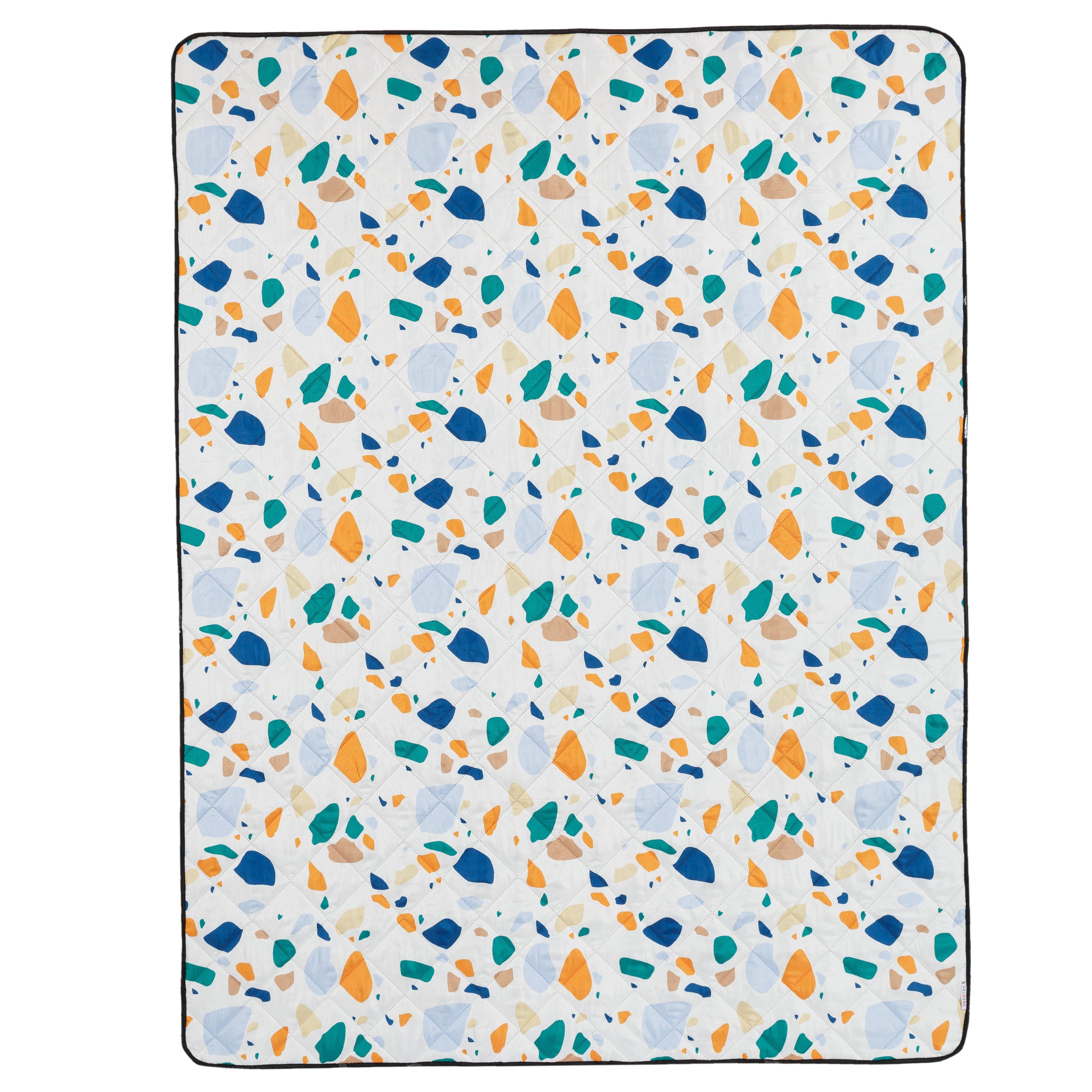 Charlie Picnic Rug image number 2