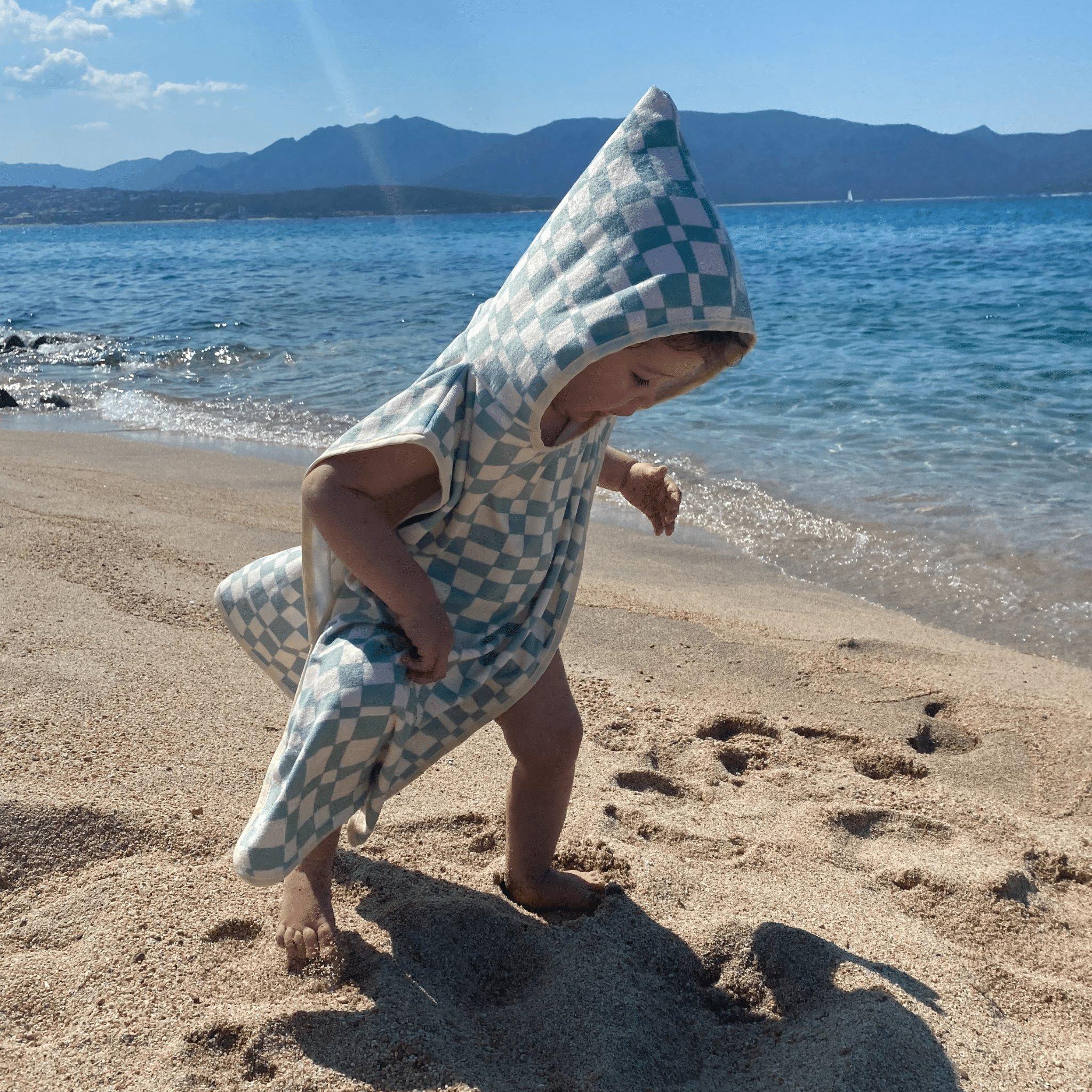 Parker Beach Poncho image number 2