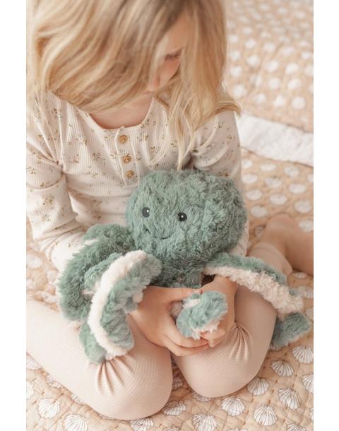 Ollie the Weighted Octopus