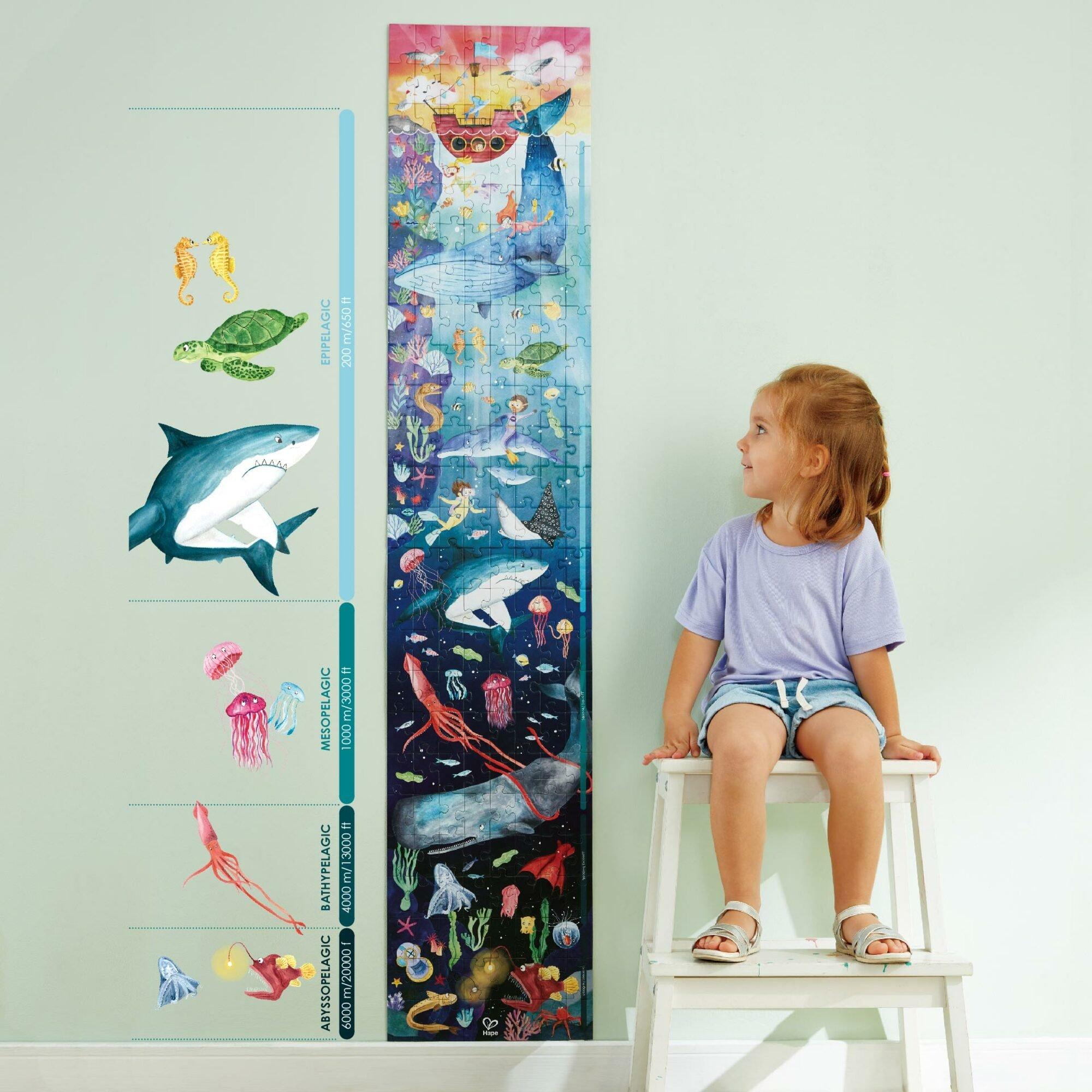 Giant Glow-In-The-Dark Puzzle: Ocean Life - 200 Pieces image number 2