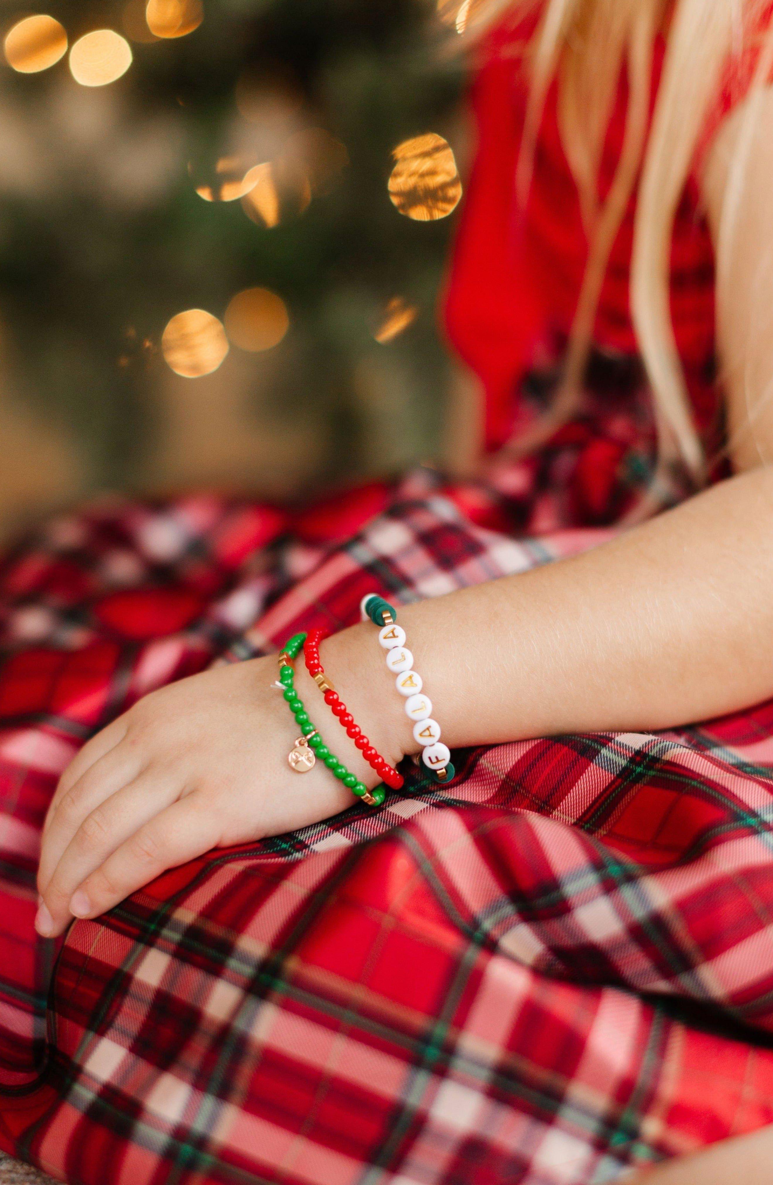 Christmas Hearts Bracelet Gift Set image number 4