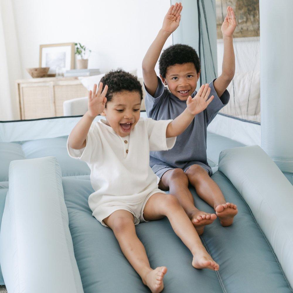 Blue Tumble 6x6 Bounce House image number 2