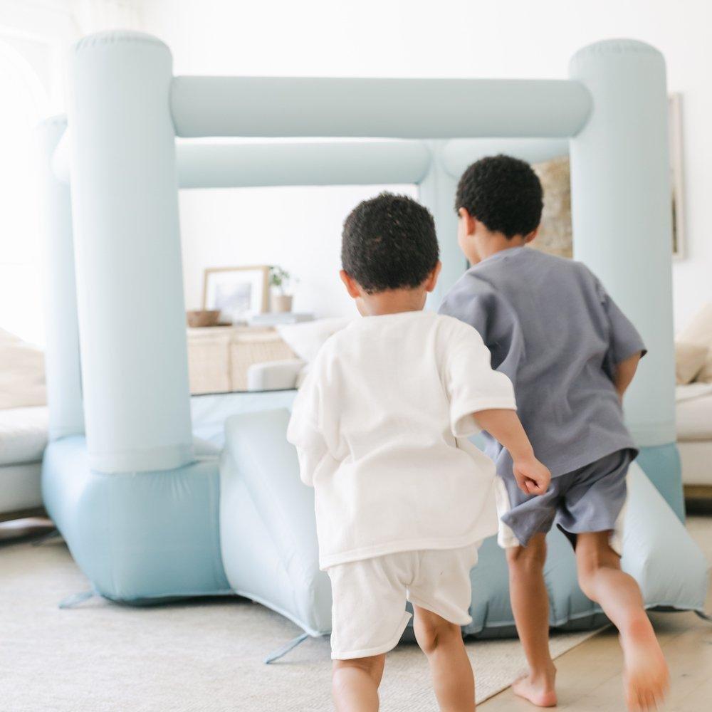 Blue Tumble 6x6 Bounce House image number 3