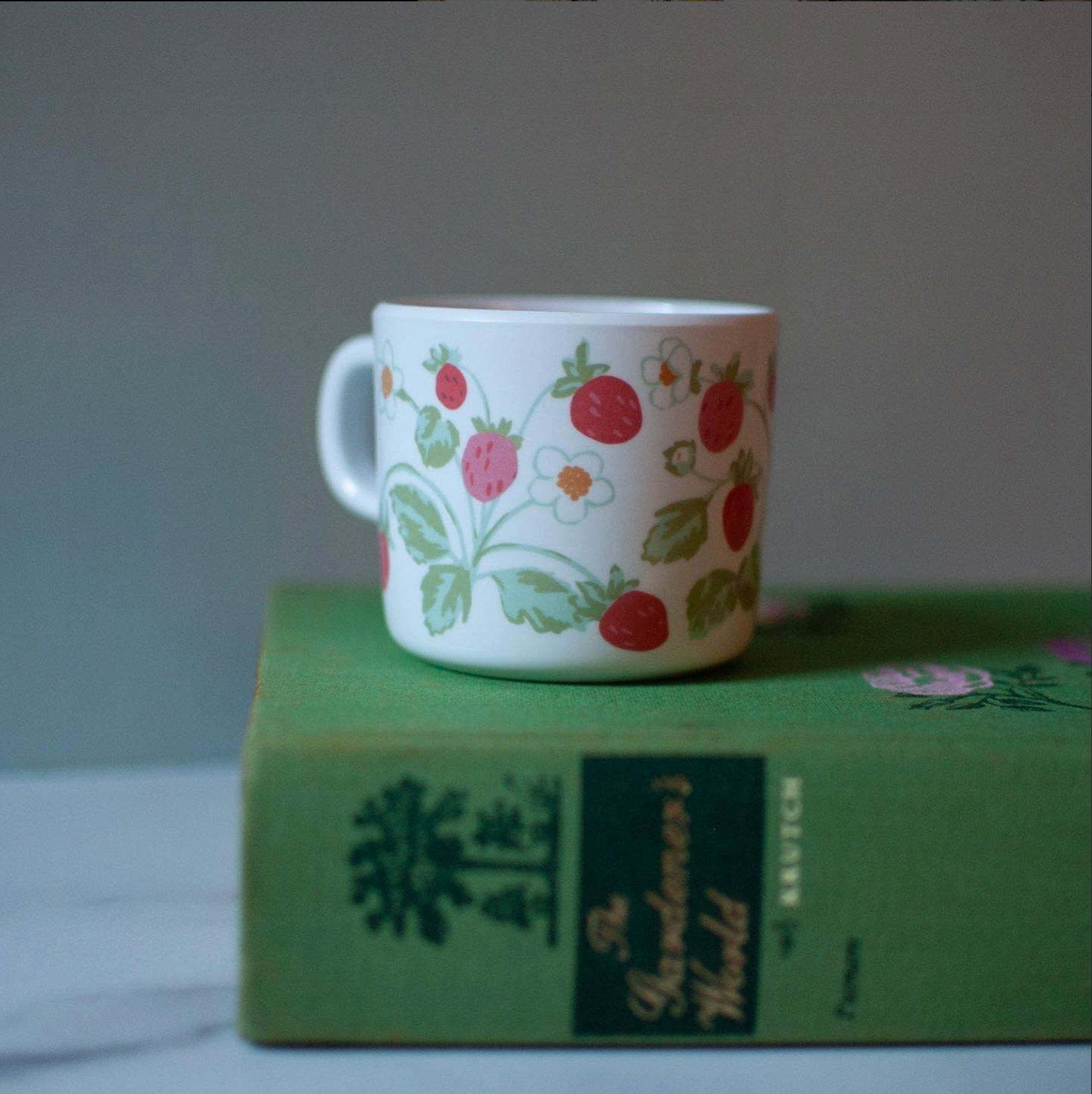 Strawberry Sippy Cup image number 2