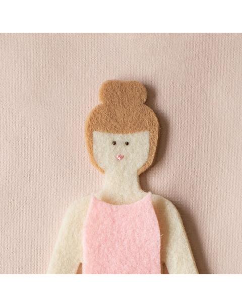 Honey Felt Doll Travel Set