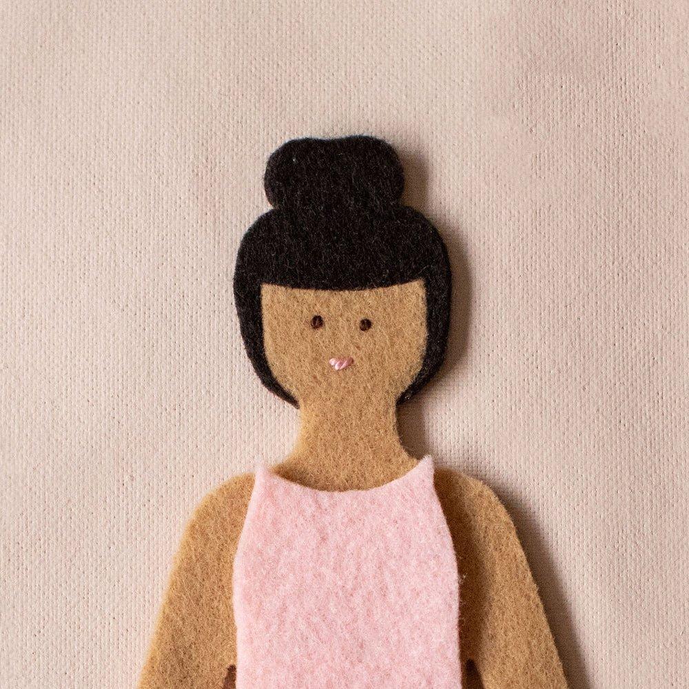Caramel Felt Doll Travel Set image number 1