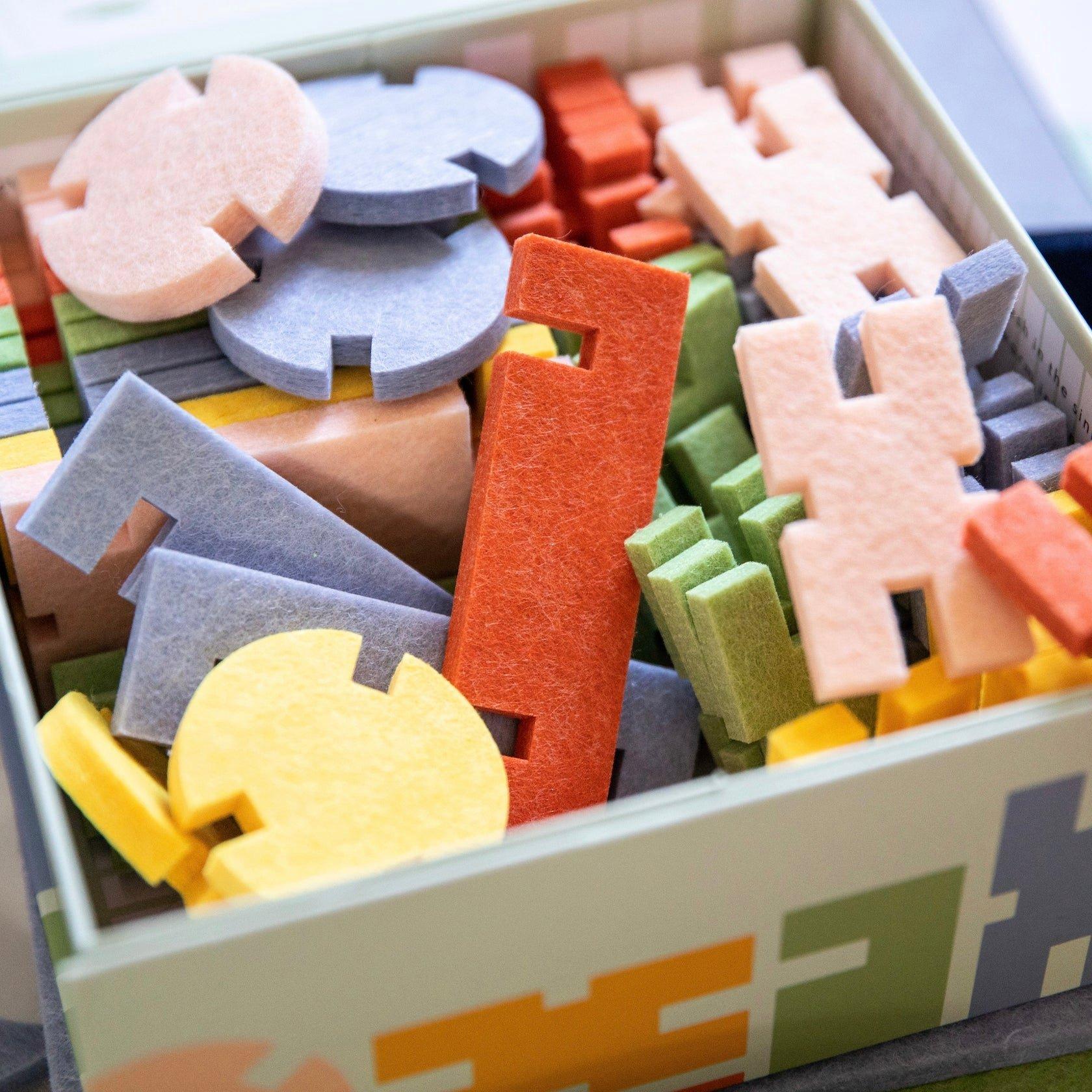 Interlocking Blocks - Classic Set image number 2