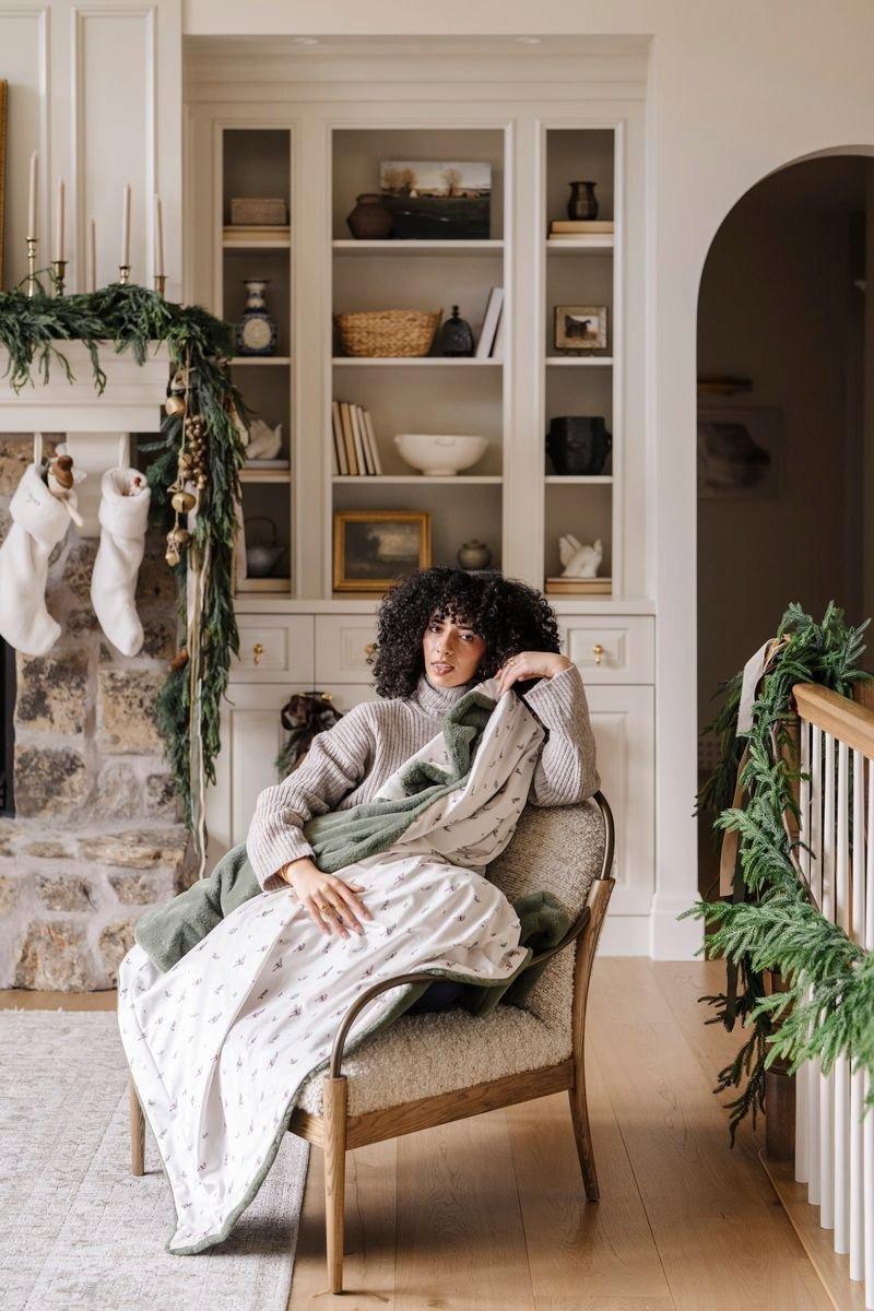 Minky/Faux Fur Throw Blanket in Holiday Berries image number 2