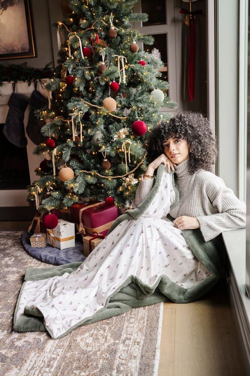 Minky/Faux Fur Throw Blanket in Holiday Berries image number 1