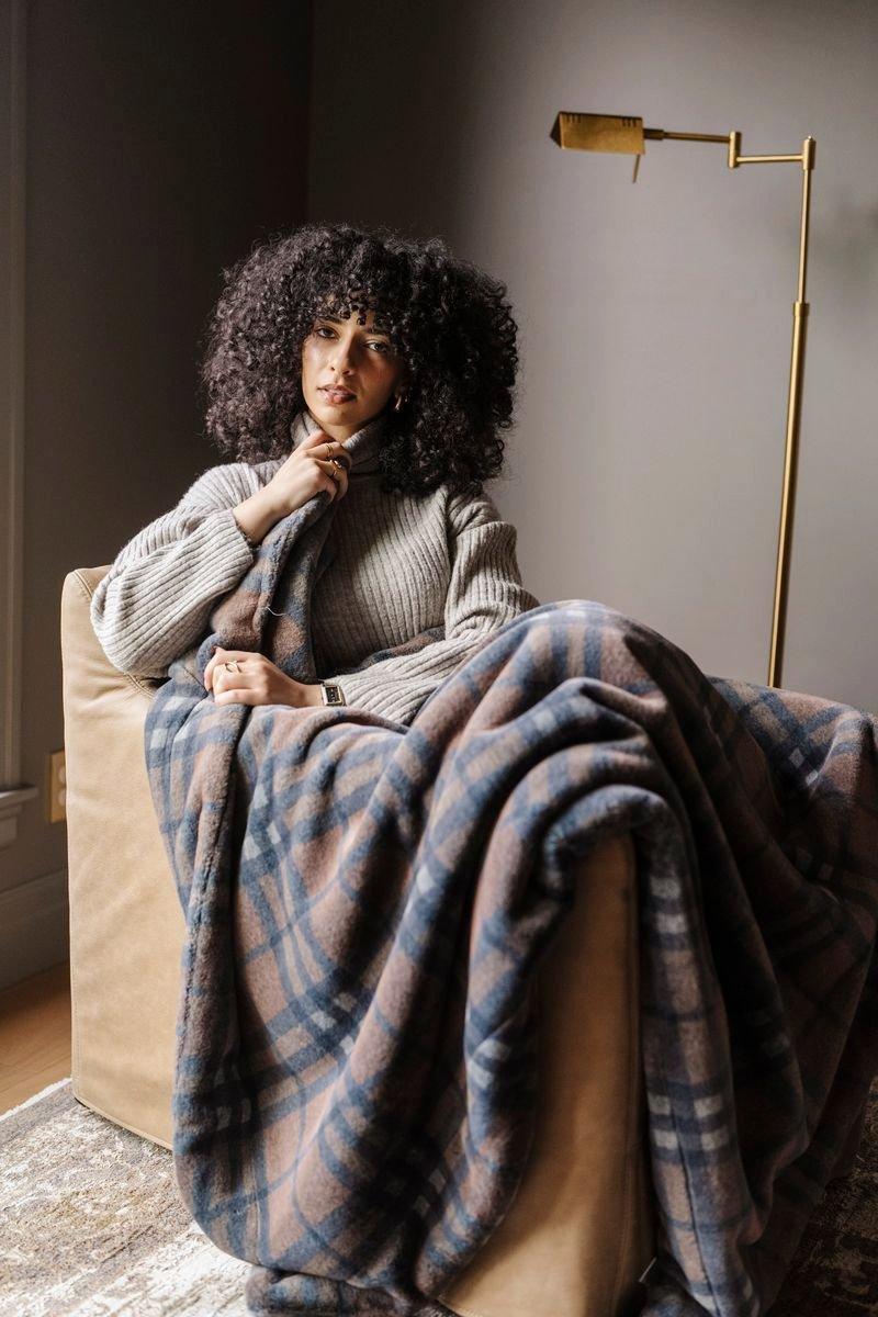 Grand Faux Fur Throw Blanket in Midnight Plaid