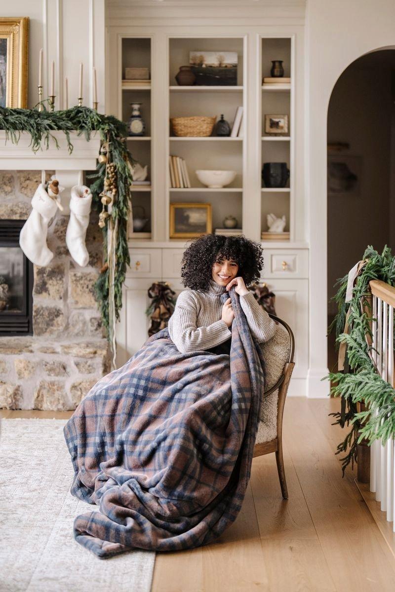 Grand Faux Fur Throw Blanket in Midnight Plaid image number 3