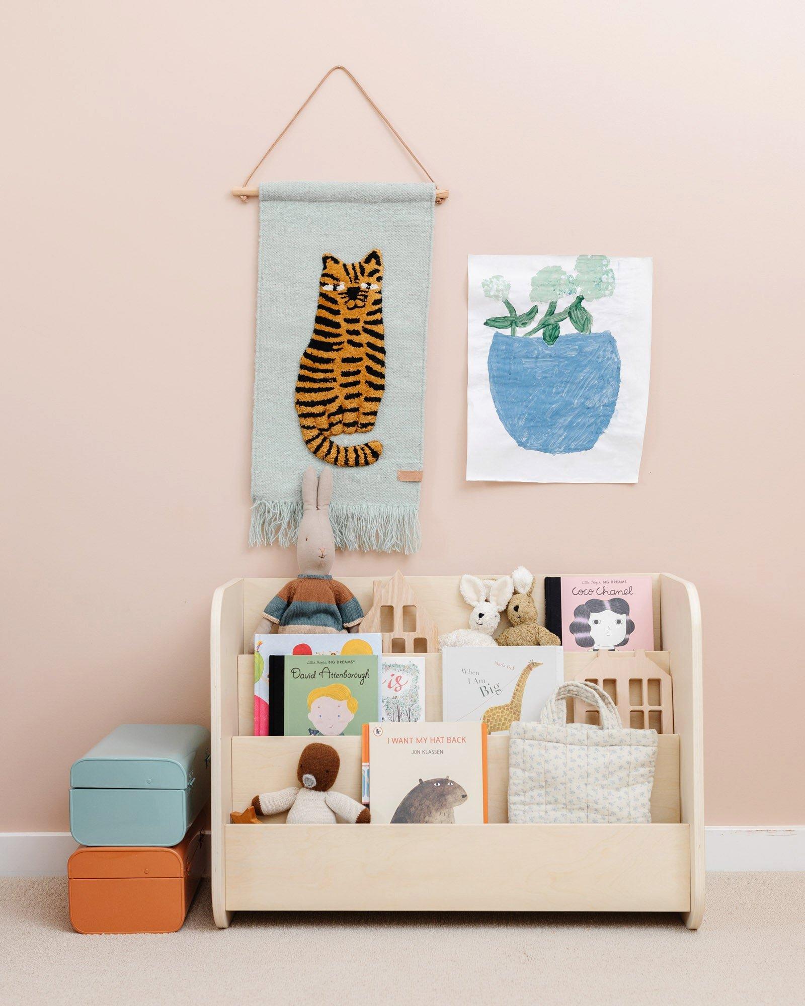Montessori Bookshelf in Birch image number 4
