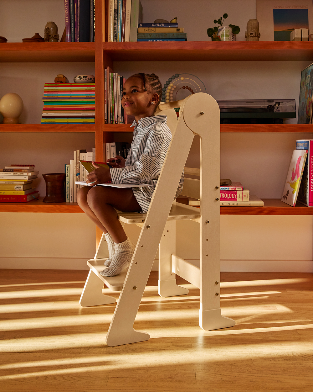 Foldable Helper Tower® Grip Slippers in White image number 3