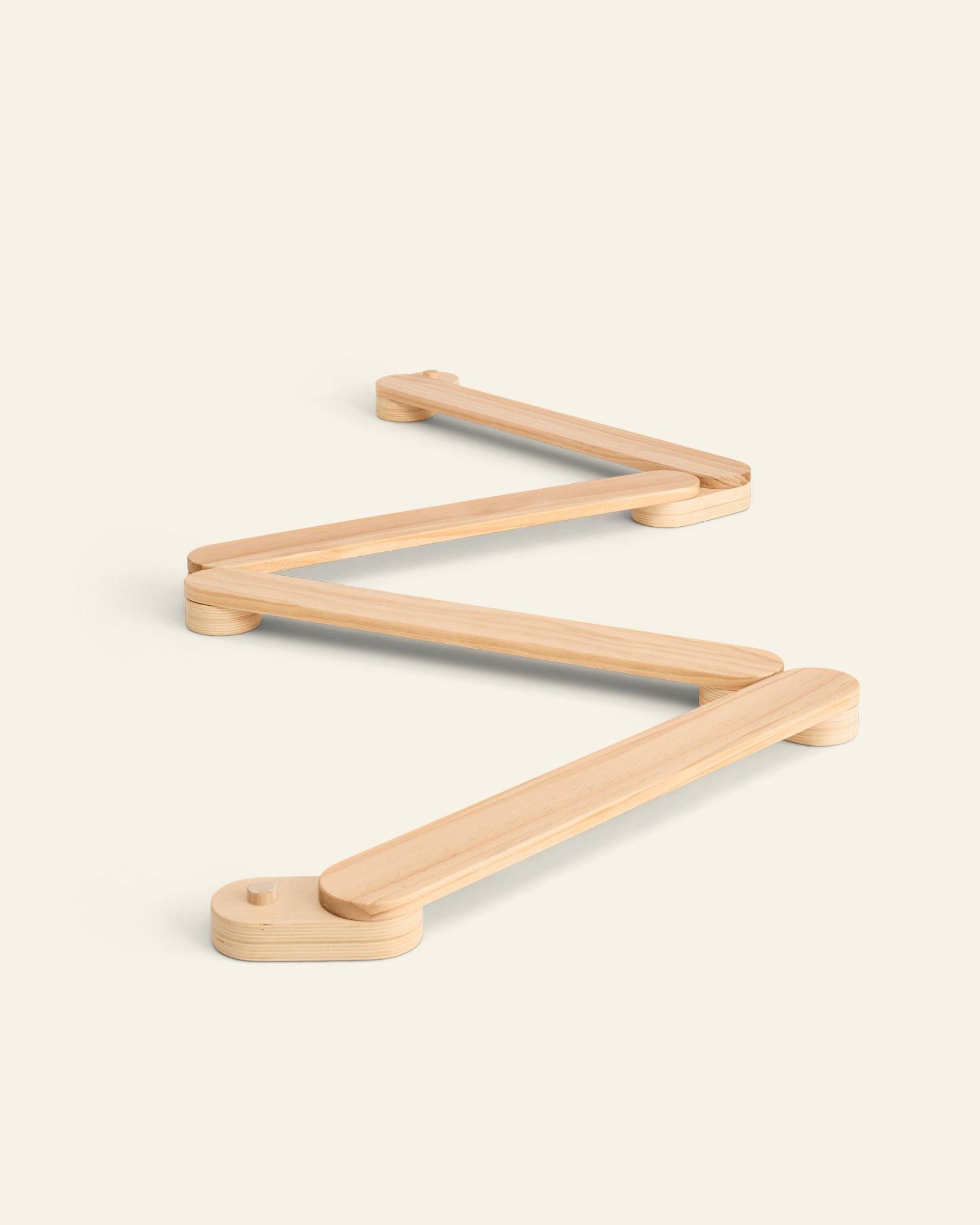 Acrobat | Balance Beam image number 1