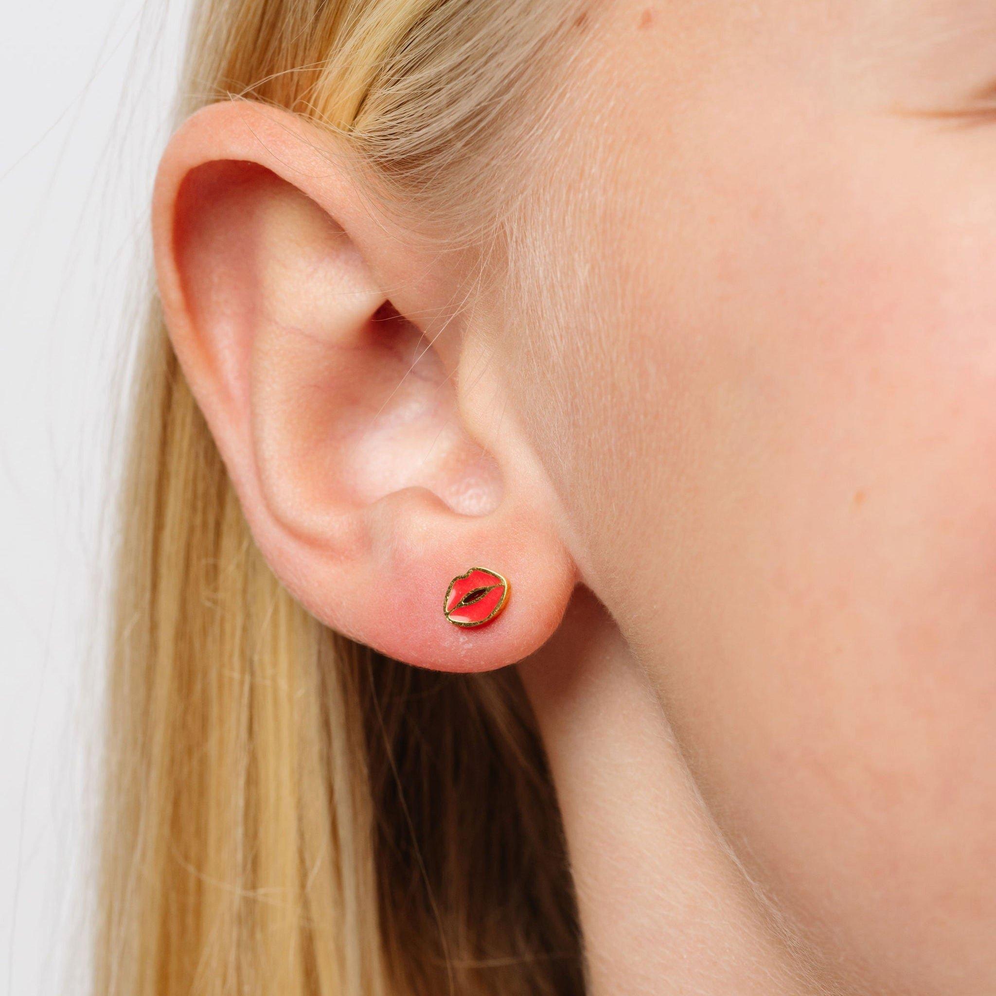Lips Stud Earrings image number 1