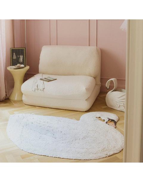 Washable Swan Rug