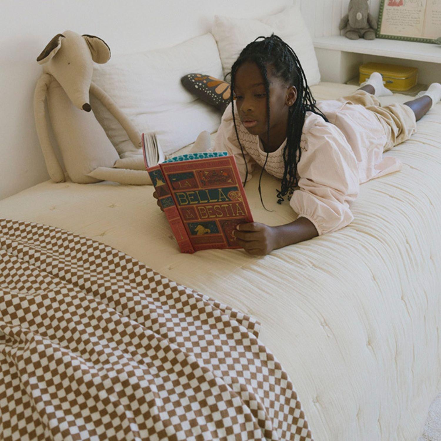 Knitted Blanket Tiles Toffee image number 1