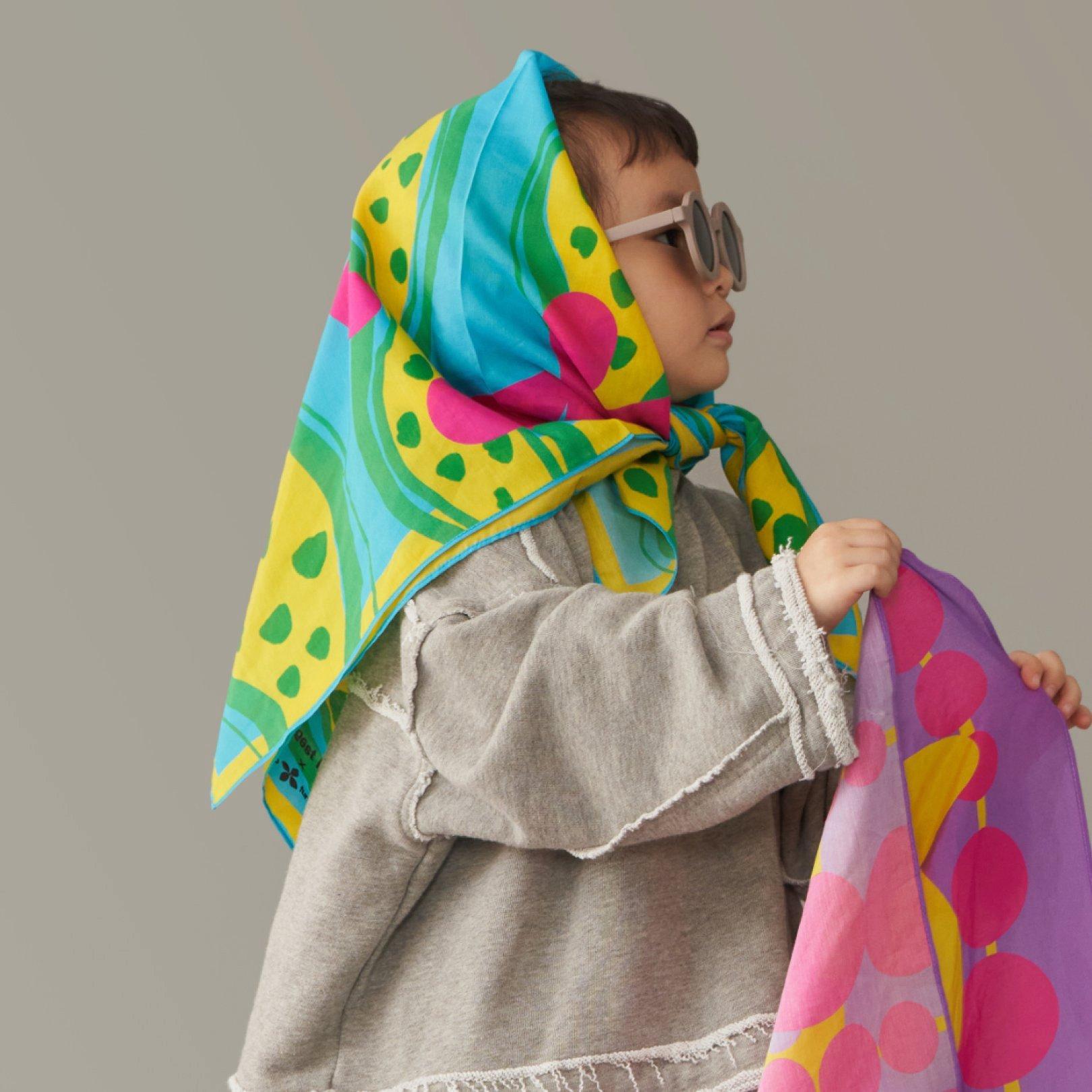 Art Play Silk Sensory Scarf | Dots & Friends image number 2