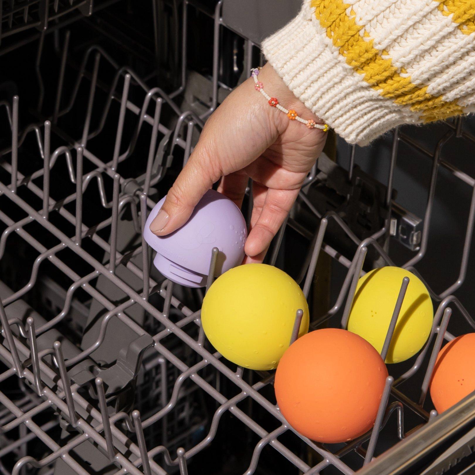 b is for ball&reg; 2-Ball Set | Dark Blue & Golden Yellow image number 4