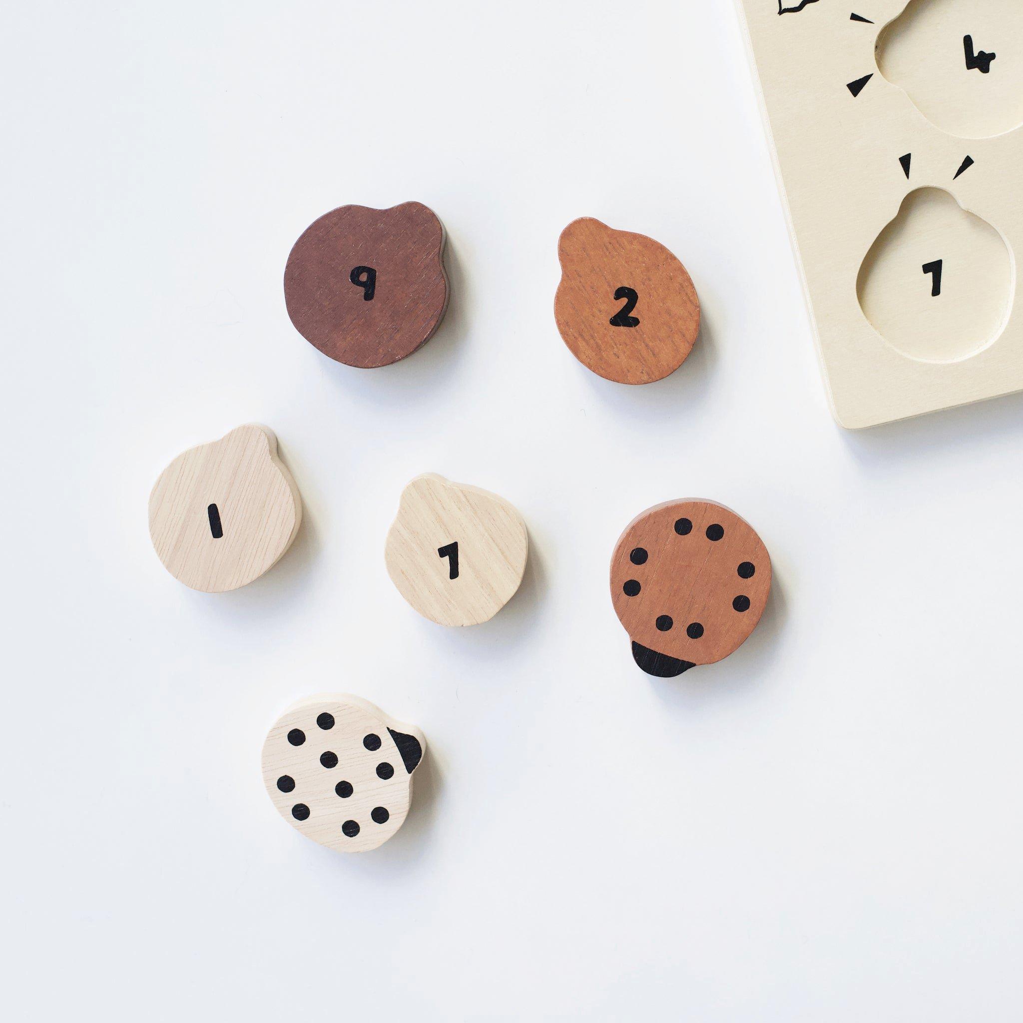 Wooden Tray Puzzle - Count to 10 Ladybugs image number 2