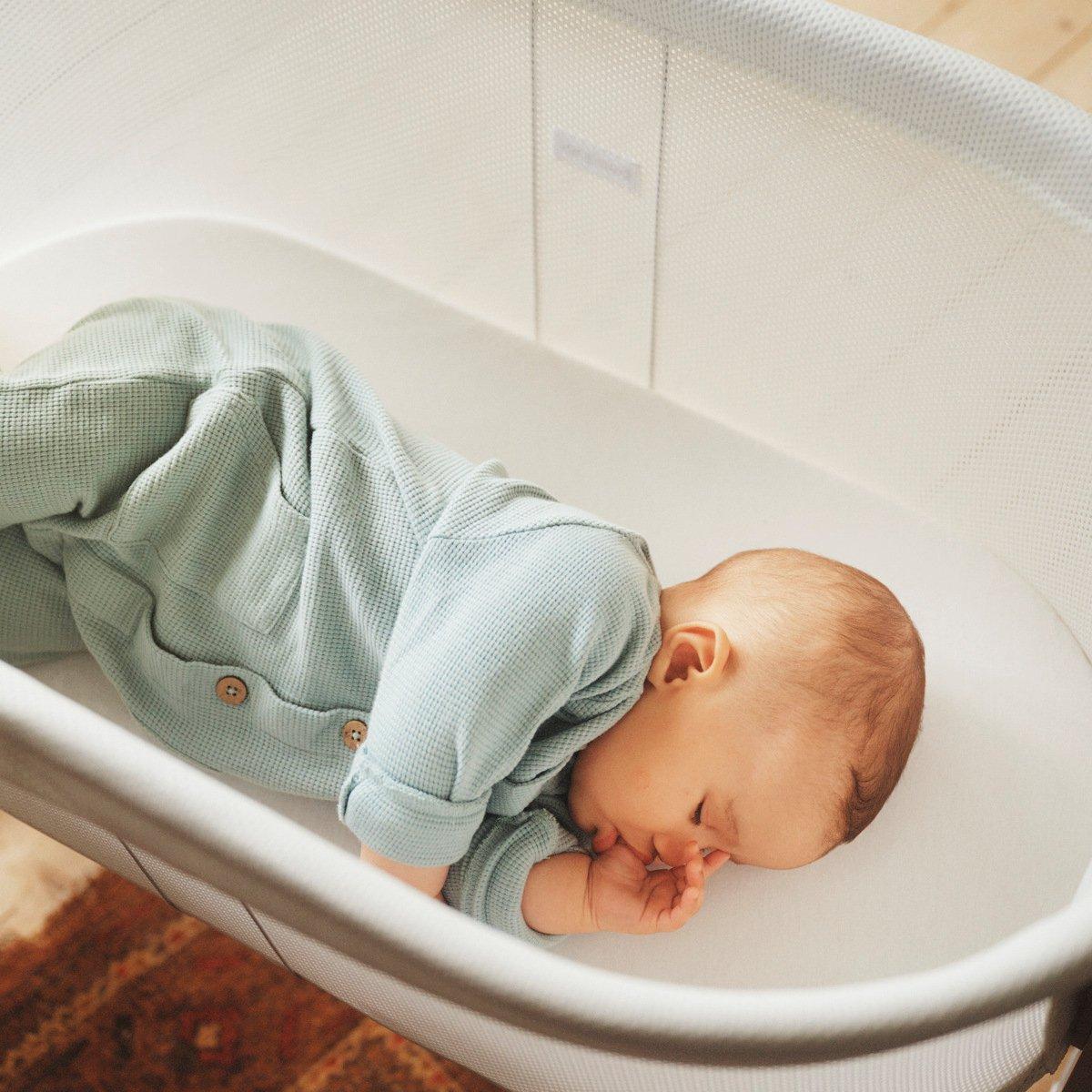 Cradle, White image number 1
