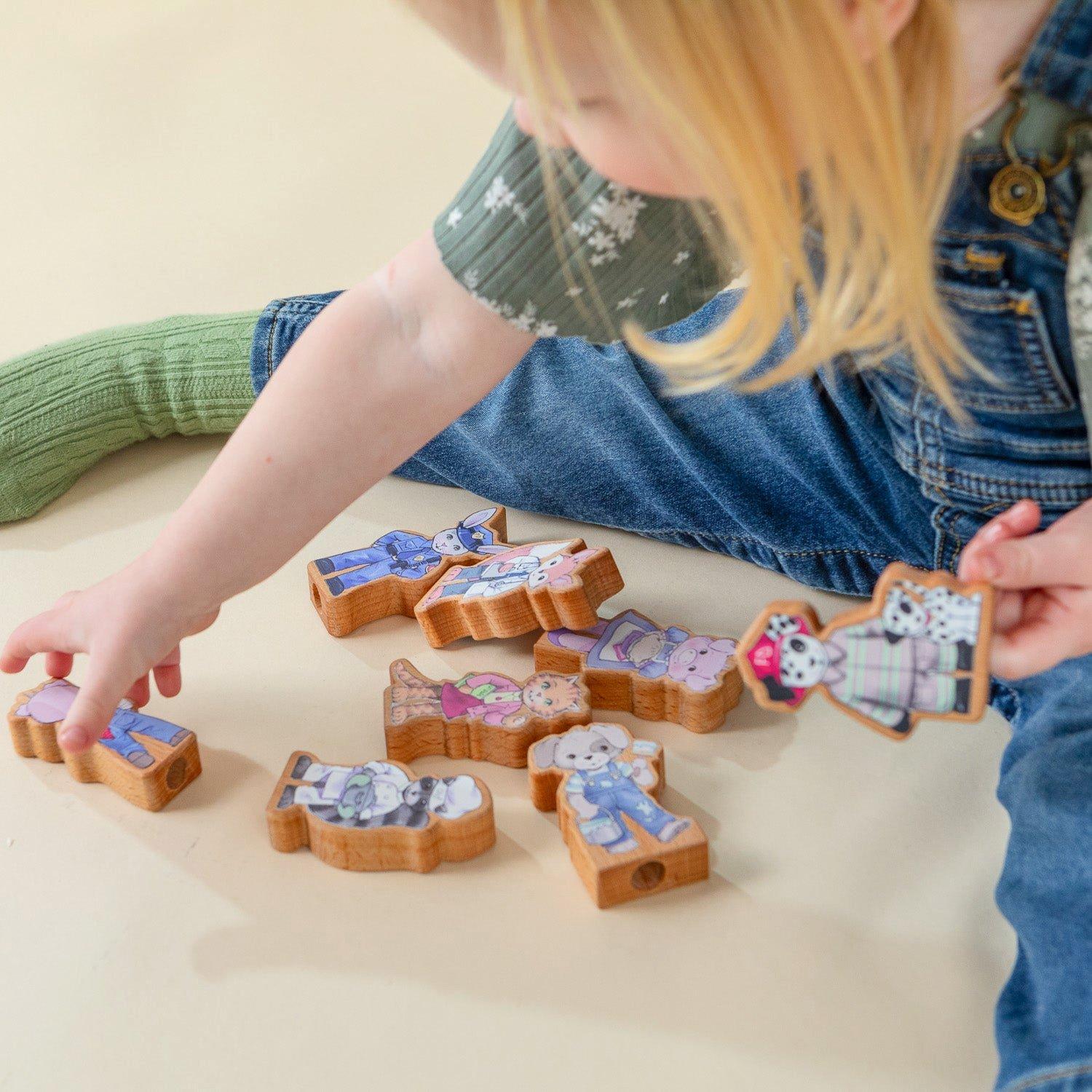 Finger Puppet Princess Duo image number 2