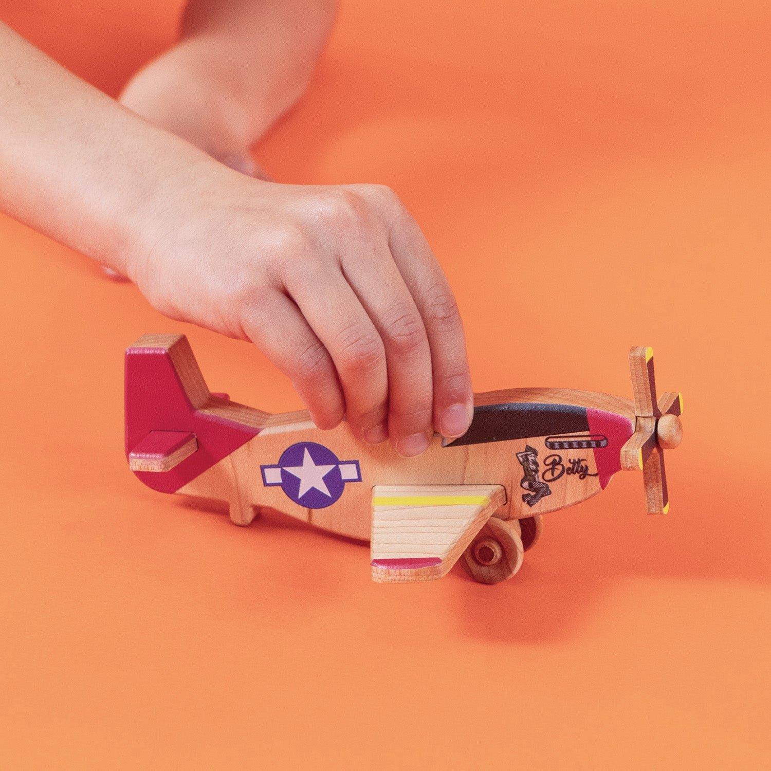 Airplane - Betty Pinup image number 2