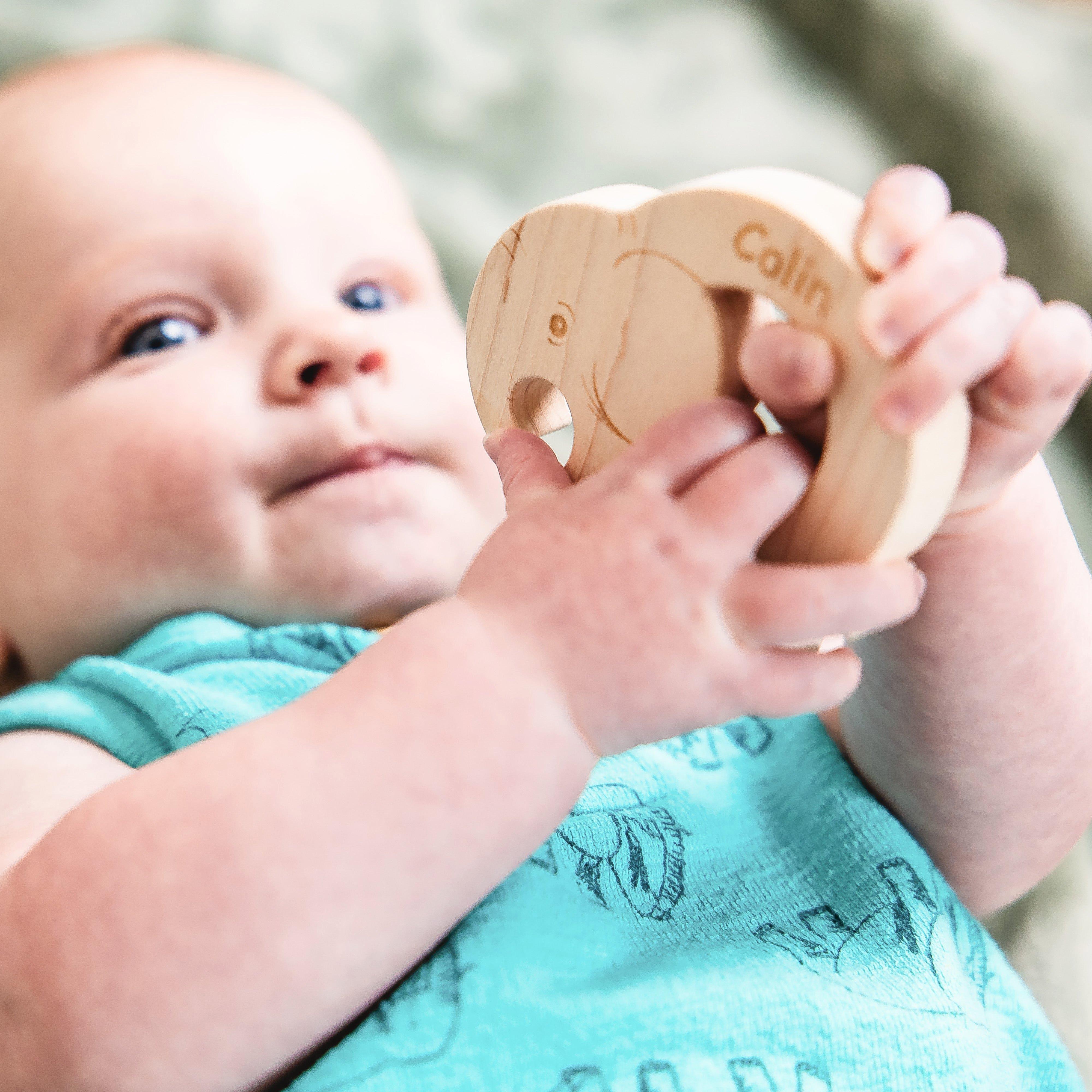 Soothing Elephant Teether with Organic Cotton Bag image number 1
