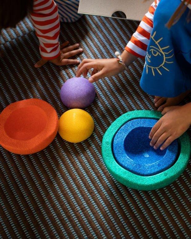 Inside Rainbow Classic image number 2