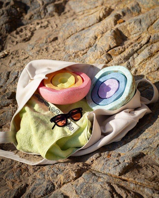 Inside Rainbow Pastel image number 3