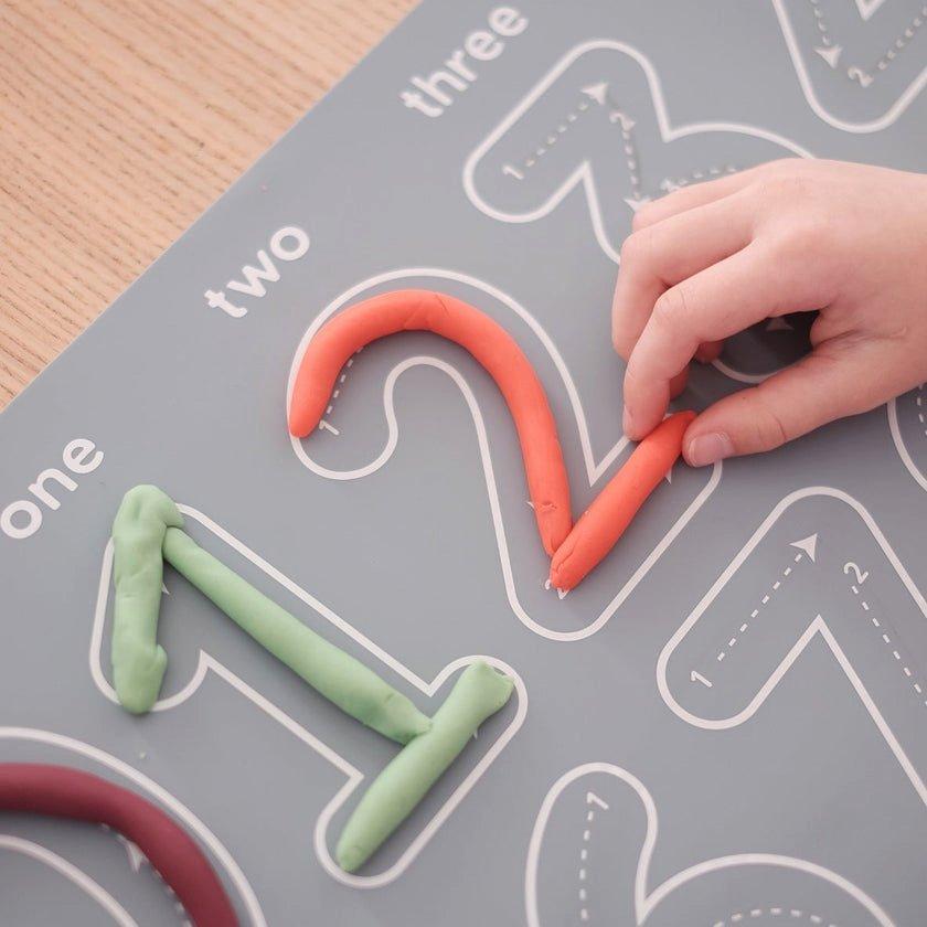 Reusable Numbers Coloring Mat image number 3