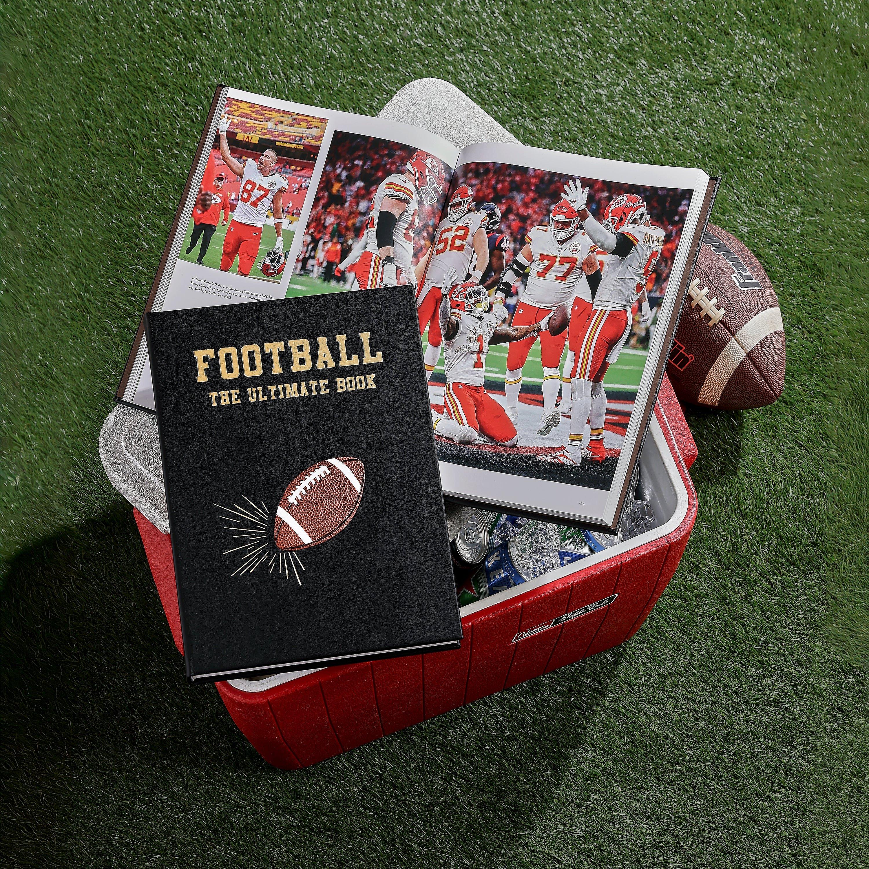 Football - The Ultimate Book Leather Bound Edition image number 1