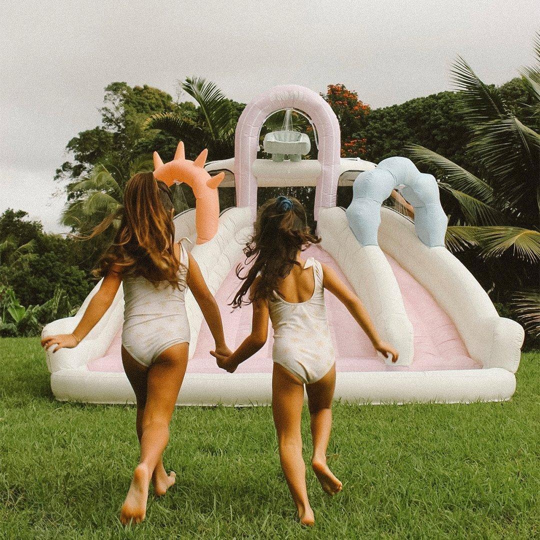 Sunny Splash image number 1