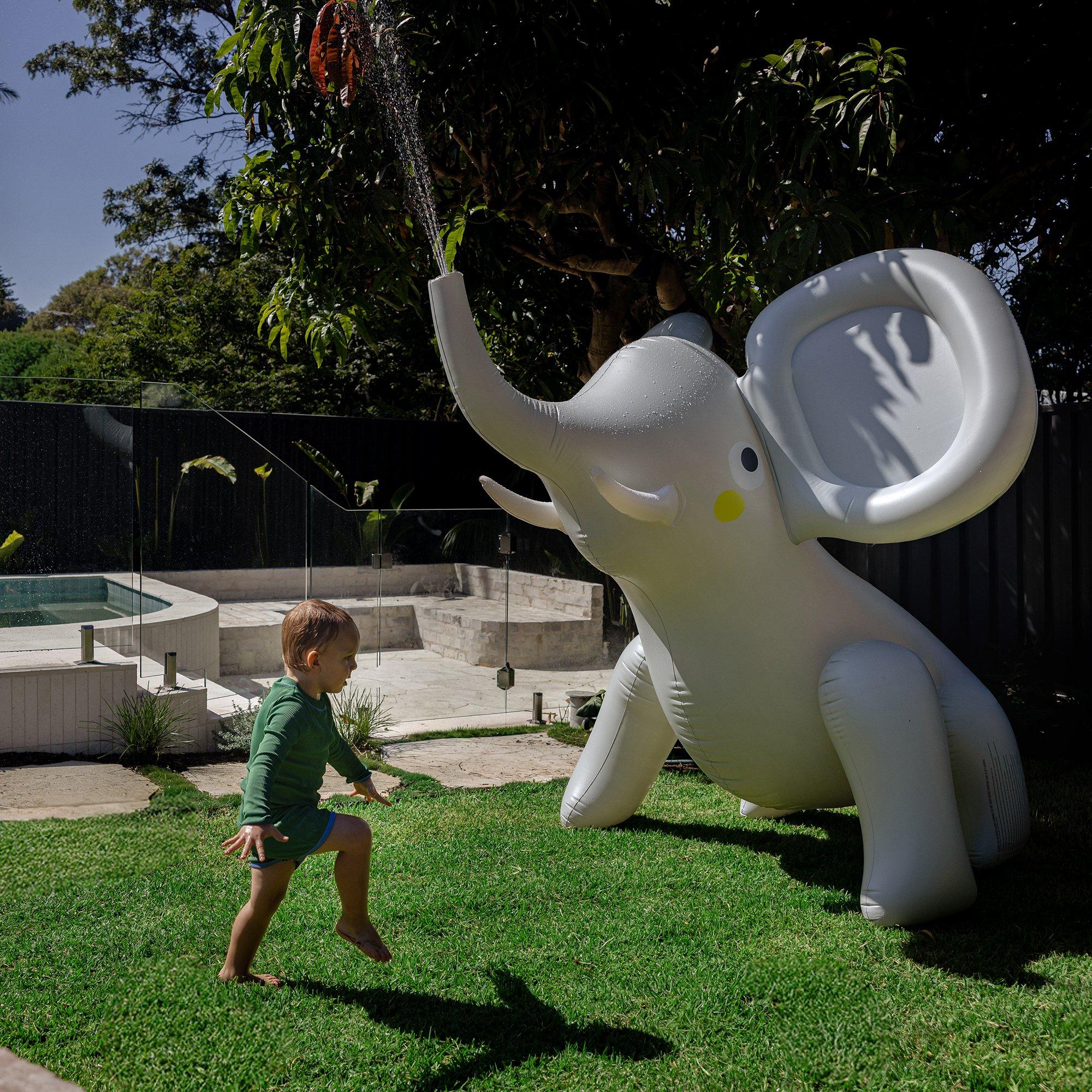 Inflatable Giant Sprinkler: Eli the Elephant Grey image number 4