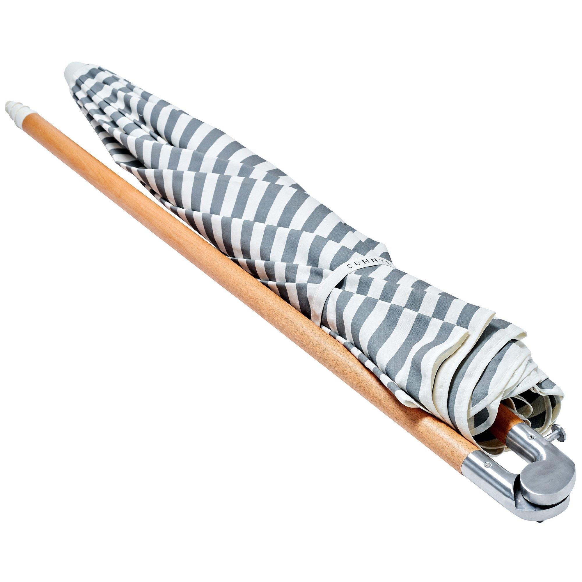 Luxe Beach Umbrella: Seagrass Stripe image number 3