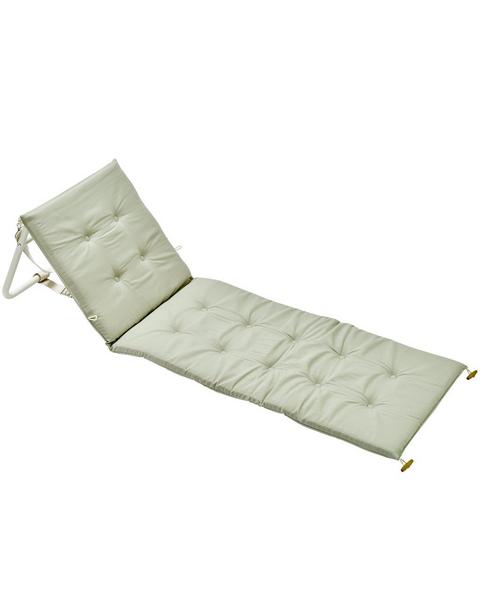Reclining Beach Chair: Seagrass