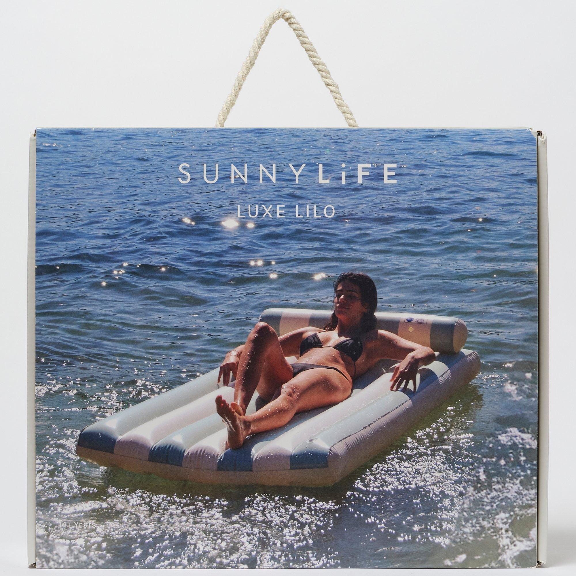 Luxe Lilo: Green Stripe image number 1