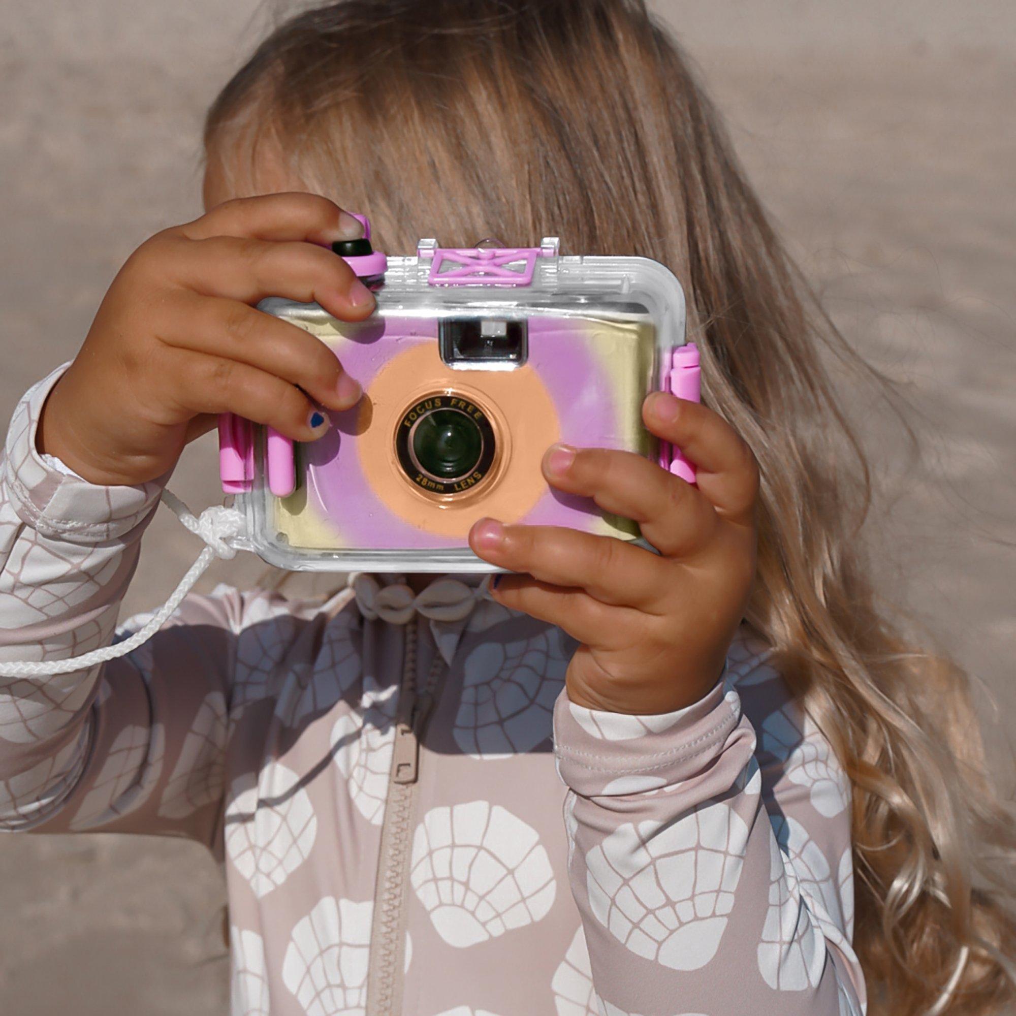 Underwater Camera: Zest Magenta image number 2