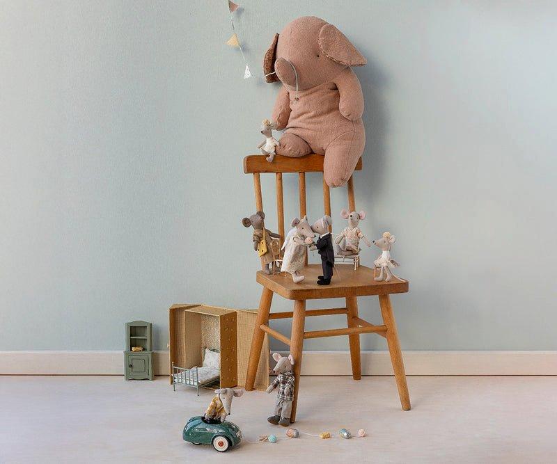 Wedding mice couple in box, Mum and Dad image number 1