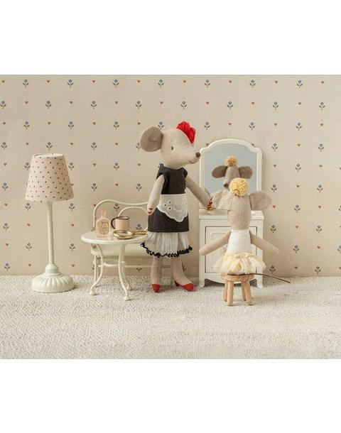 Beautician mouse, Mum