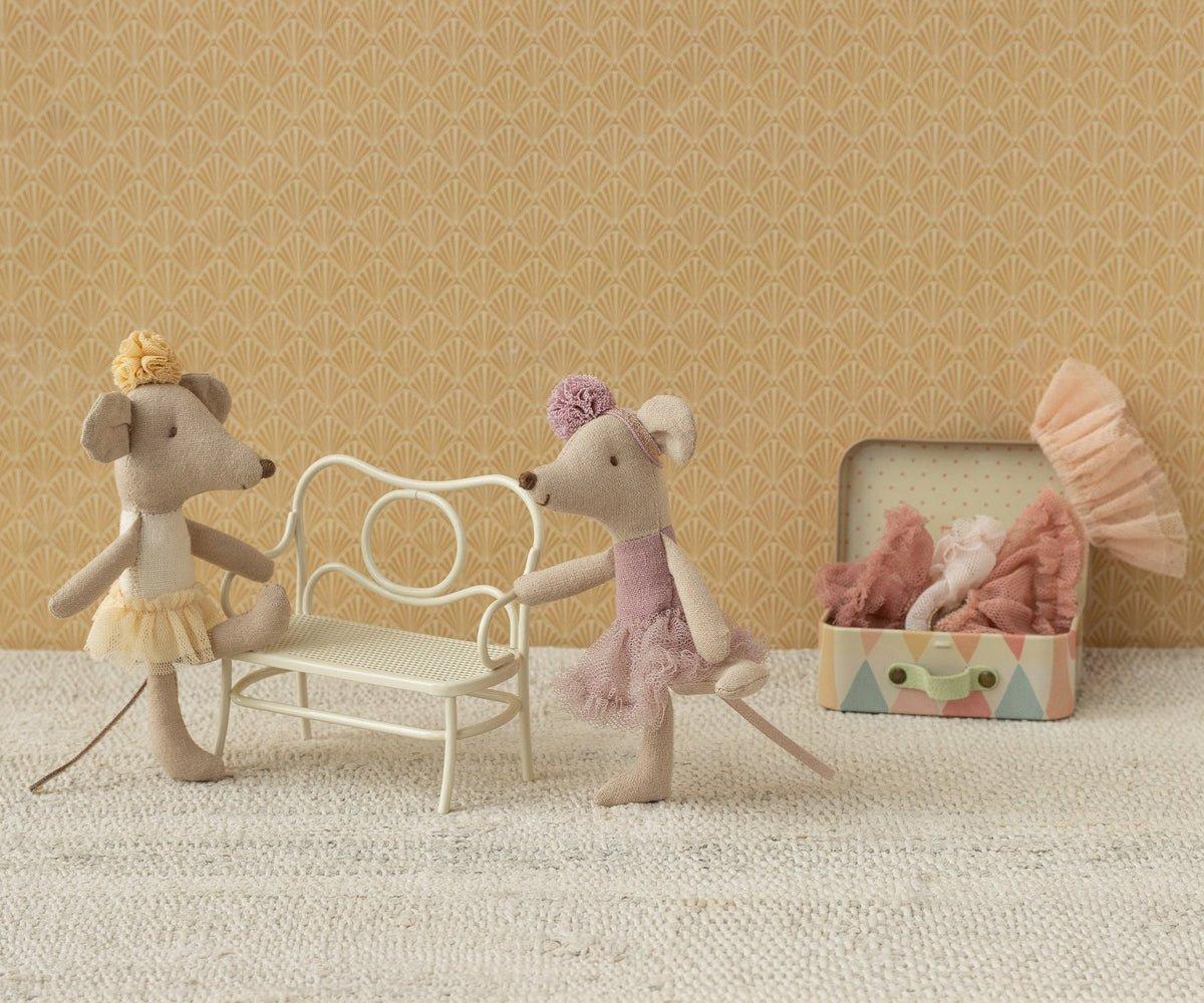 Ballerina mouse, Little sister - Heather image number 1