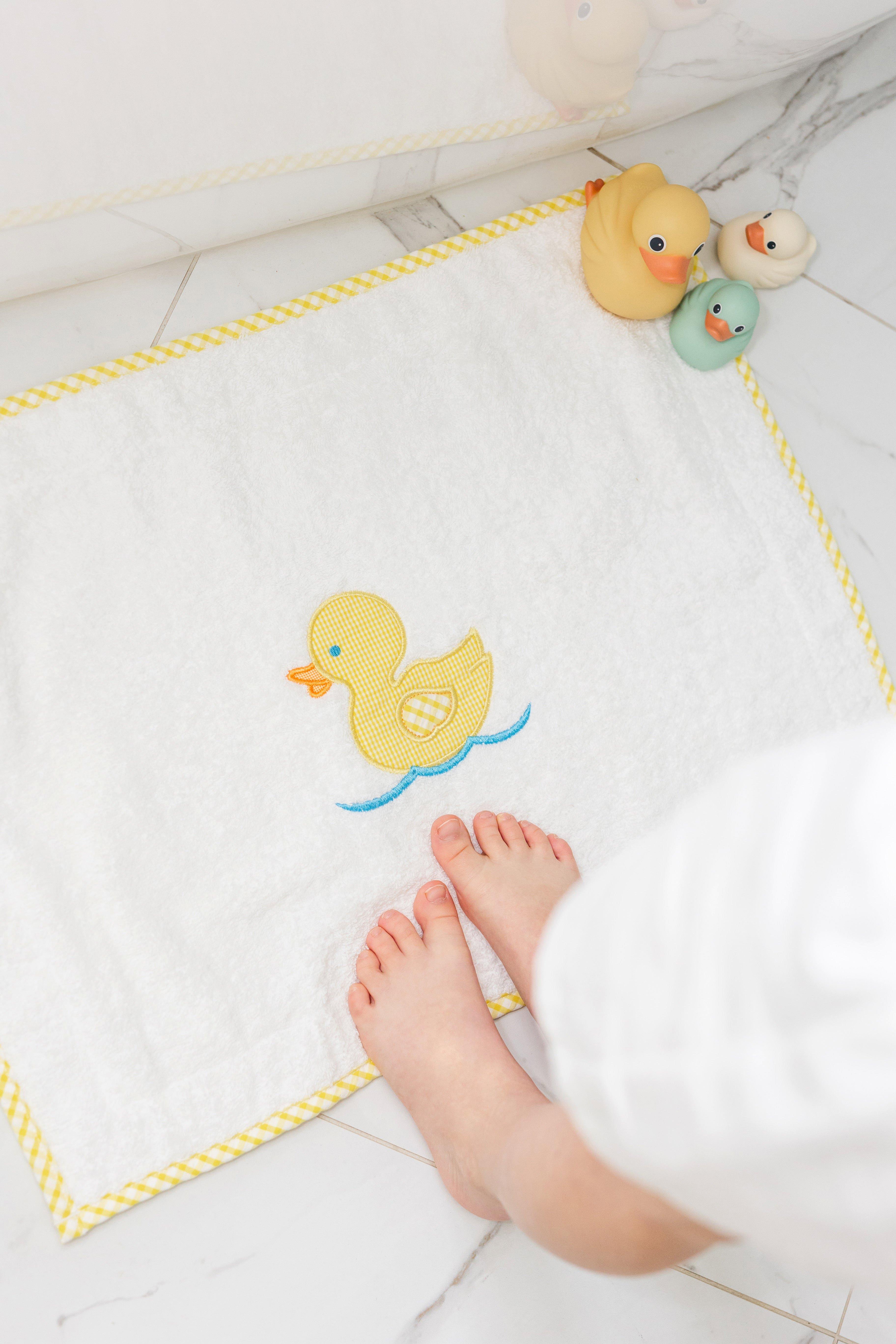 Duck Applique Bath Mat image number 1