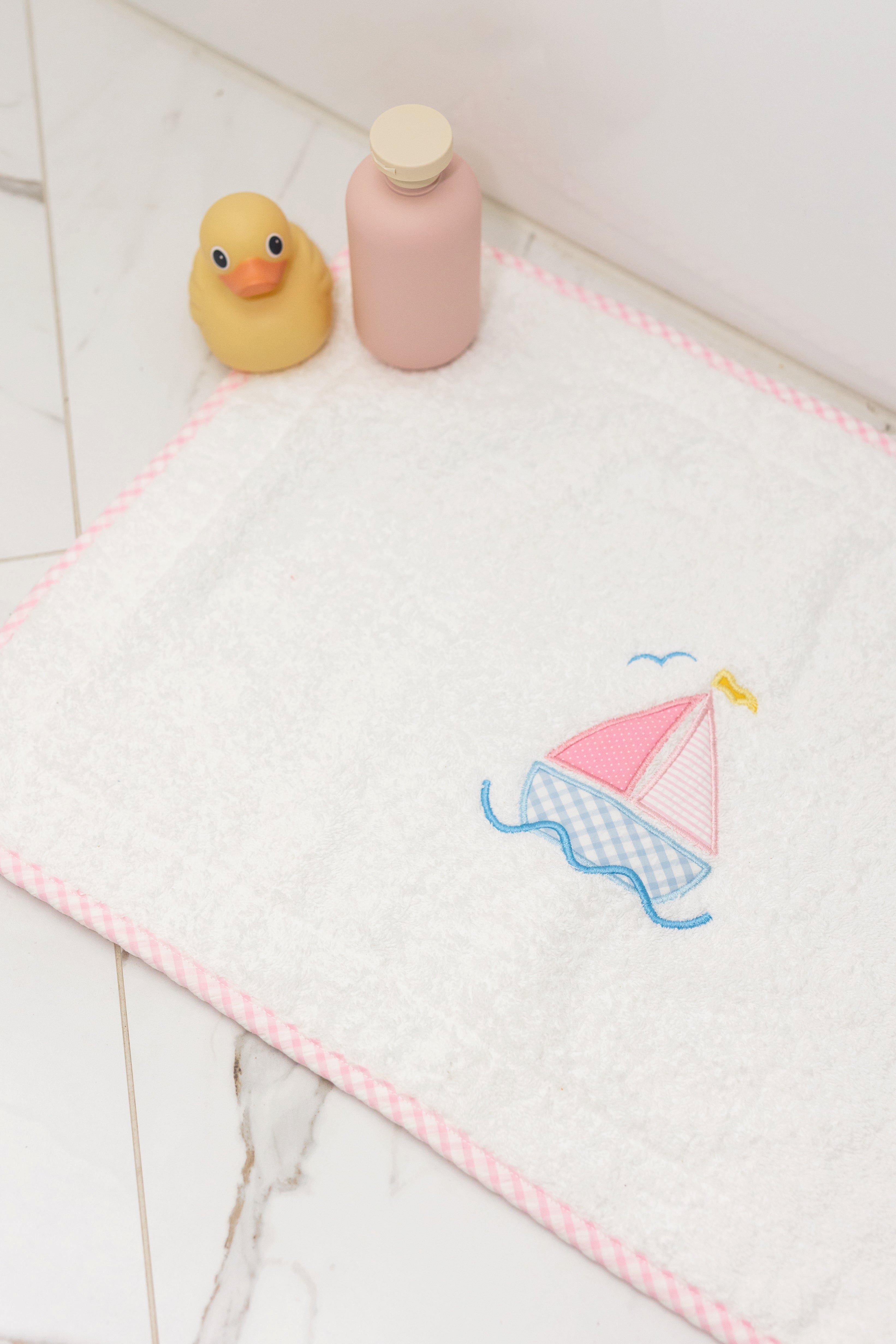 Pink Sailboat Applique Bath Mat image number 1
