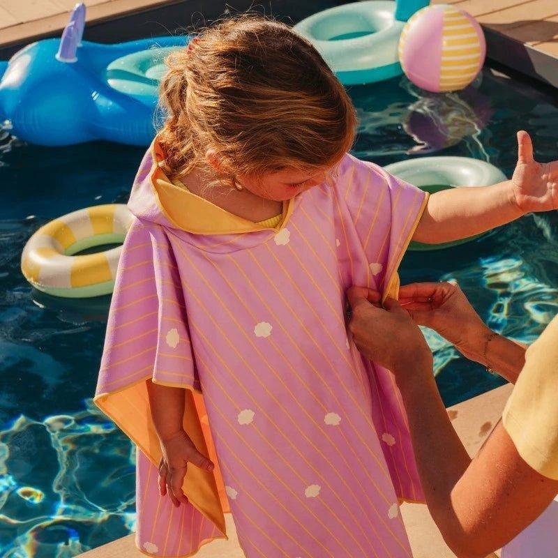 Beach Poncho Banana Pink &ndash; Quick-Drying Microfiber Kids Towel image number 2