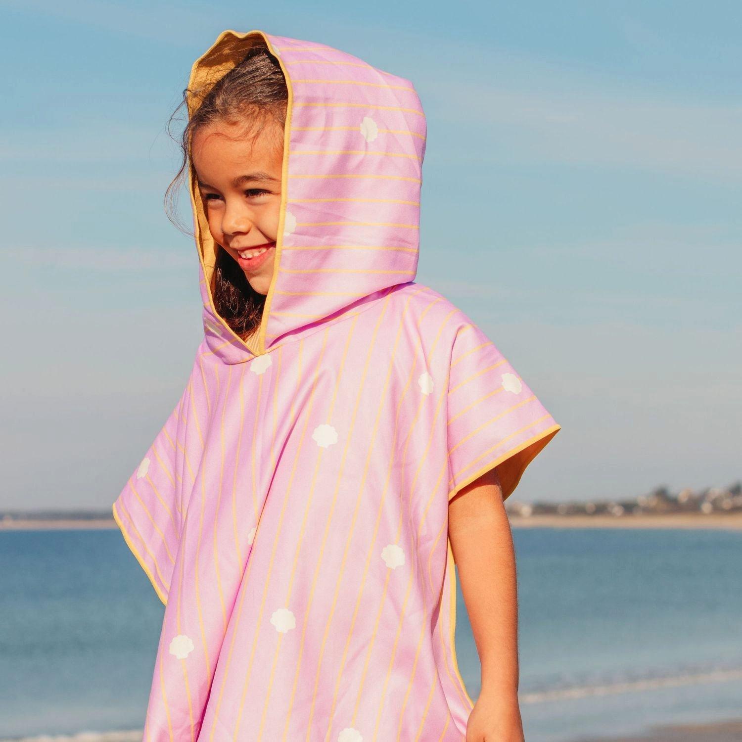Beach Poncho Banana Pink &ndash; Quick-Drying Microfiber Kids Towel image number 3