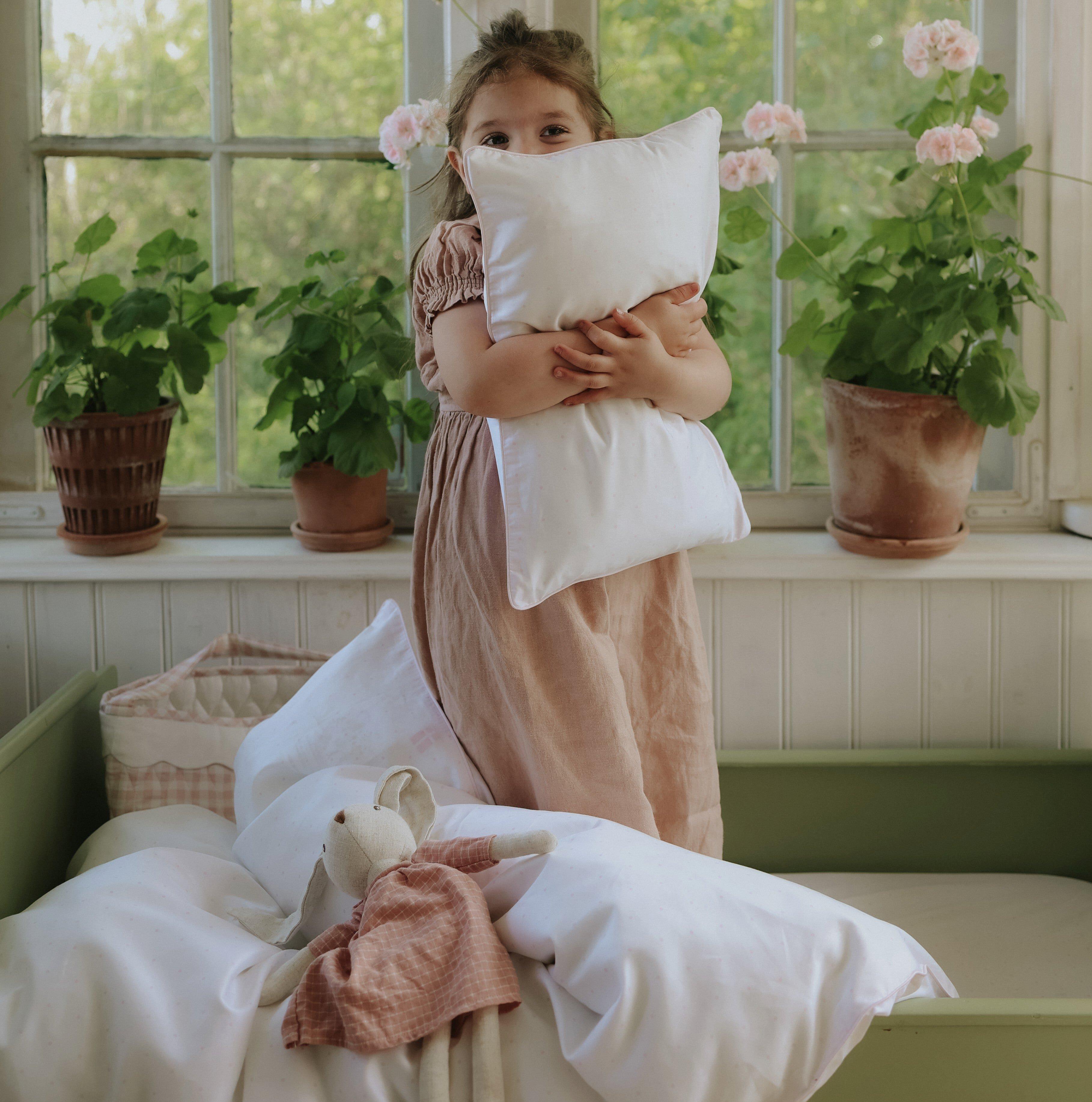 Classic Polka Dots Toddler Pillow Set - Pink image number 4