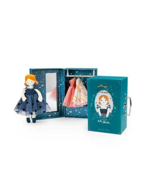 The Evening Dresses suitcase - The Parisiennes