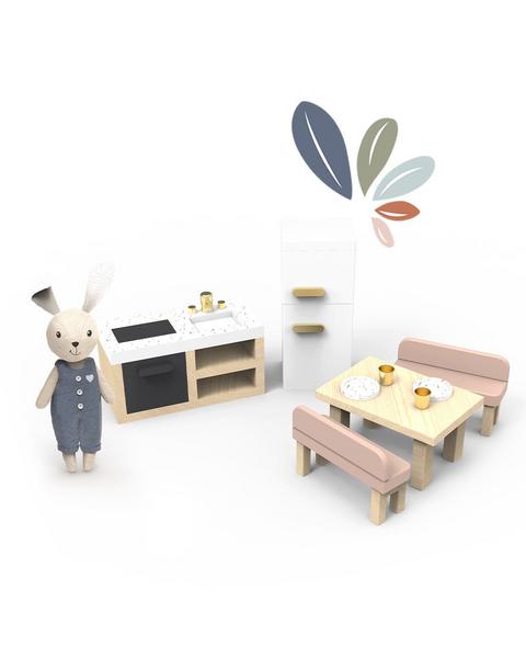 Doll House Kitchen set w/4 chairs incl. 1 character