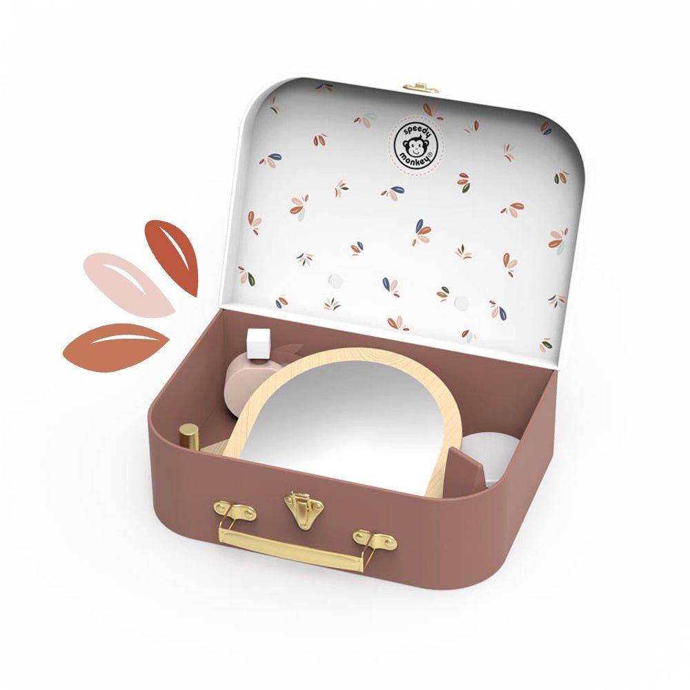Beauty Suitcase image number 1
