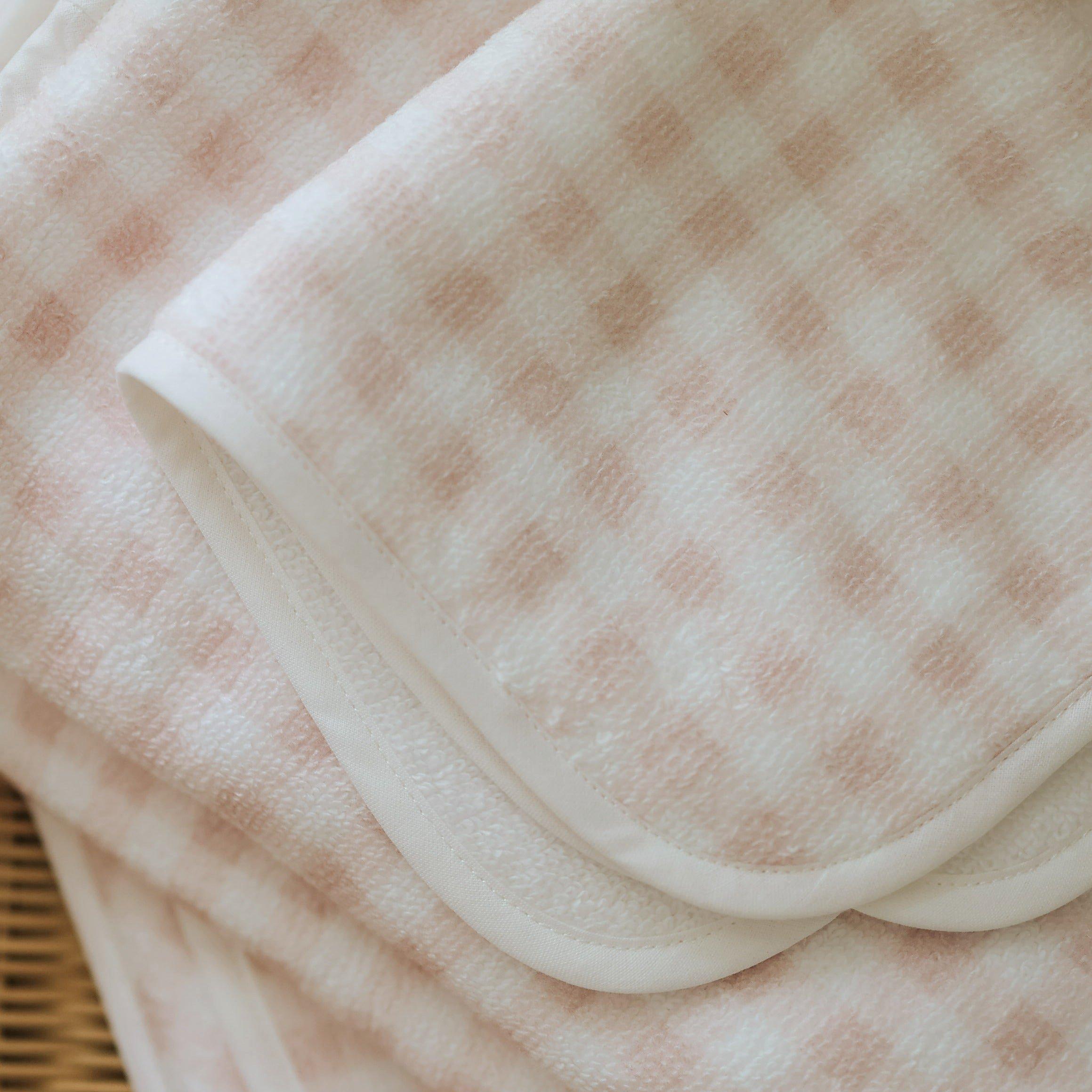 Picnic Gingham Washcloth - Pink image number 2